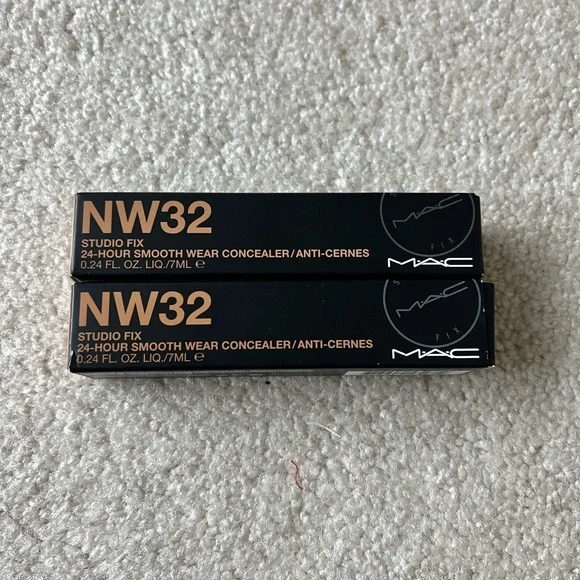 MAC Studio Fix Concealer - Picture 1 of 2